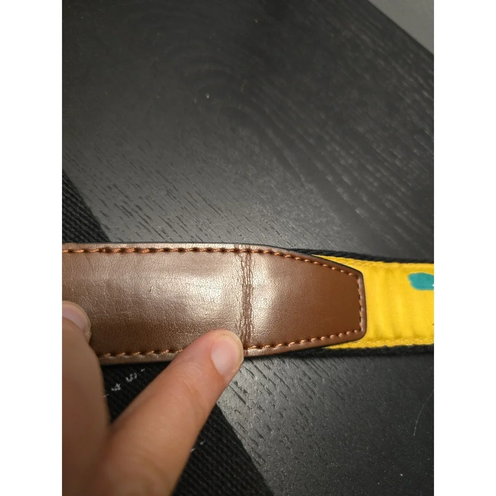 HTF Nexbelt Ratchet Golf Belt Yellow Golfer Putting Green Print Cut to Fit 47.5